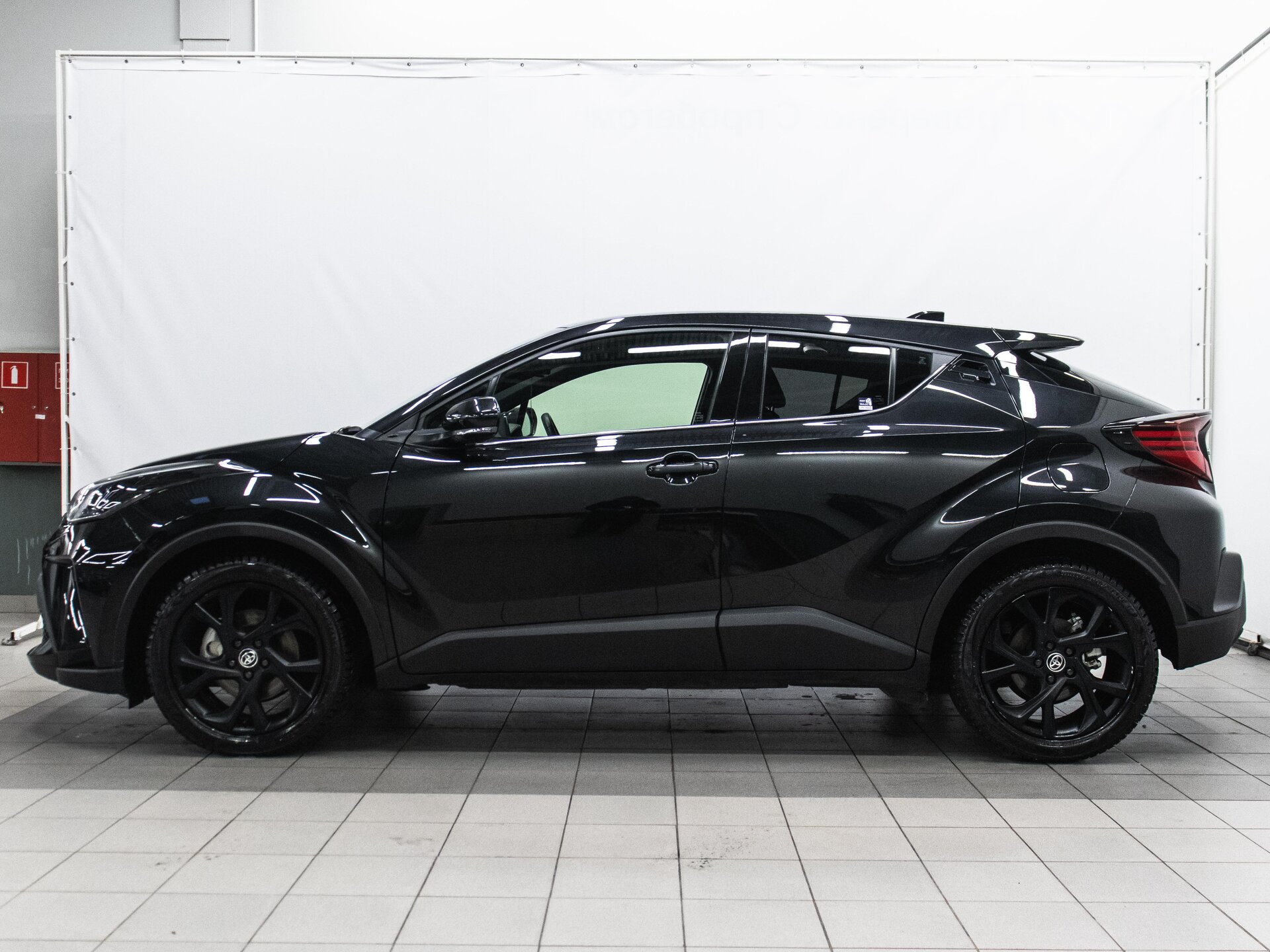 Toyota C-HR 2021 8