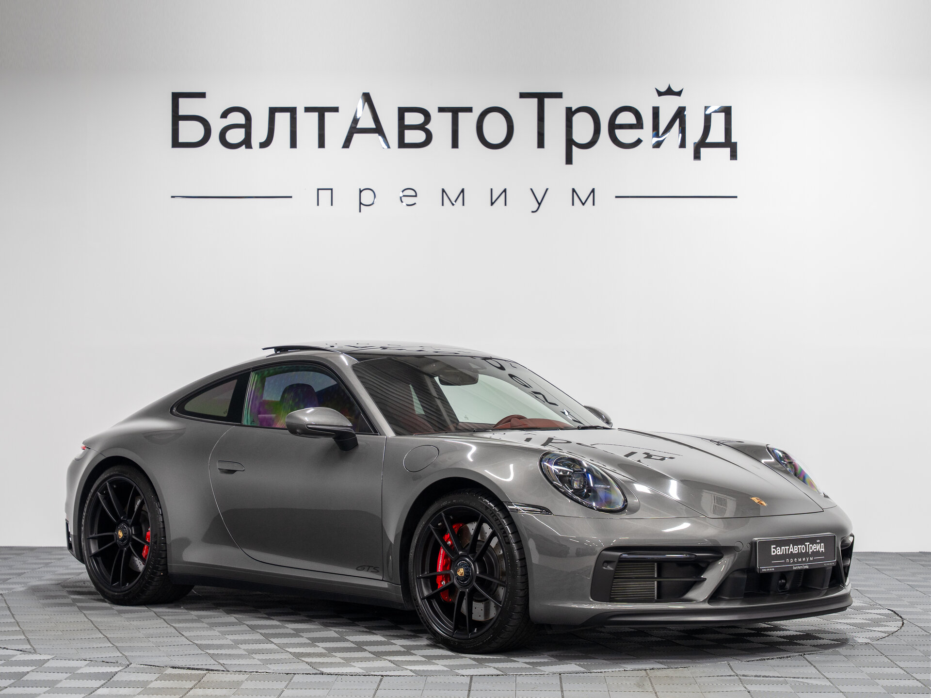 Автомобиль Porsche 911 Carrera 4 GTS 3.0 AMT (480 л.с.) 4WD - 5