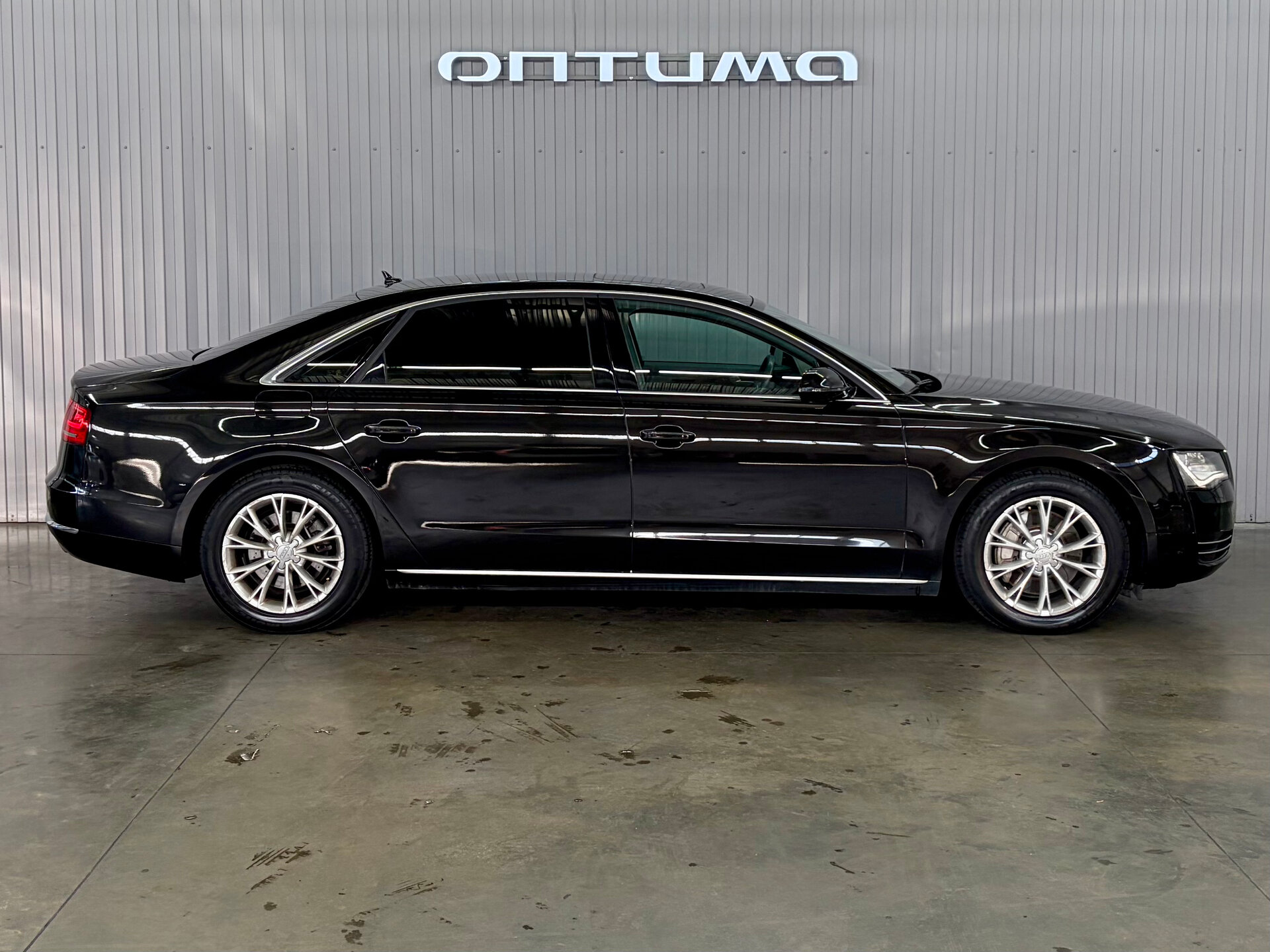 Audi A8 