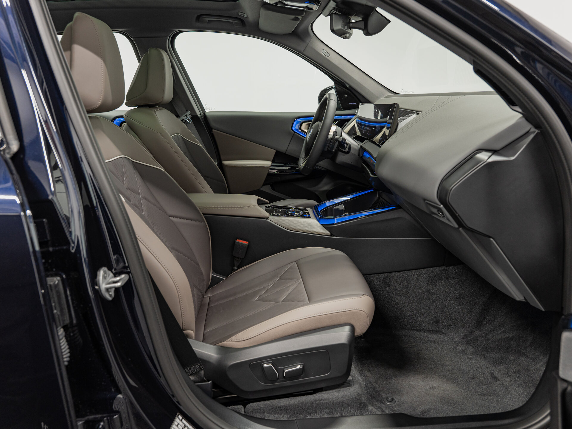 Автомобиль BMW X3 30L xDrive 2.0 AT (258 л.с.) 4WD - 13
