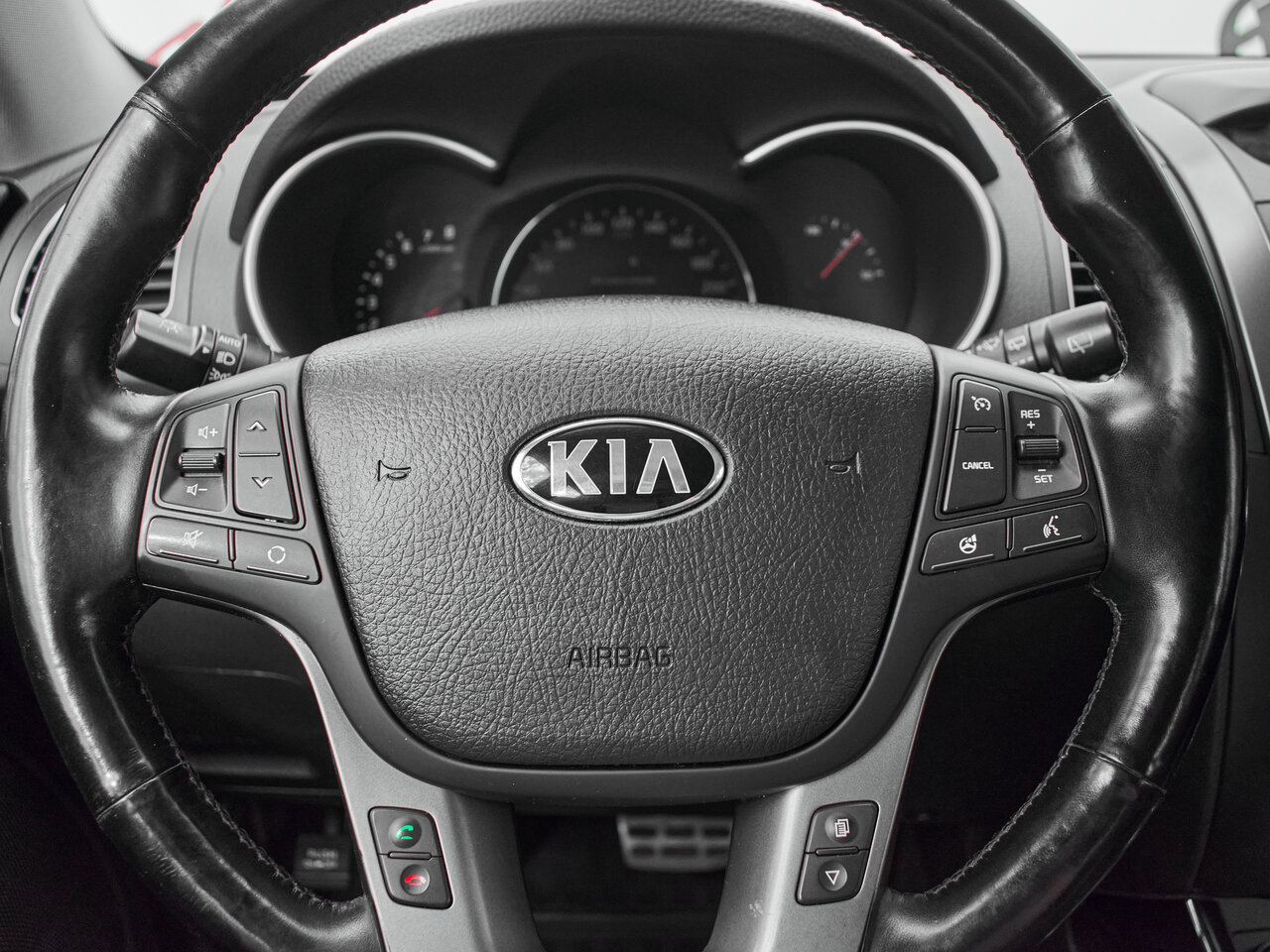 Купить Kia Sorento 2.4 AT (175 л.с.) 4WD, 2014 в Екатеренбурге