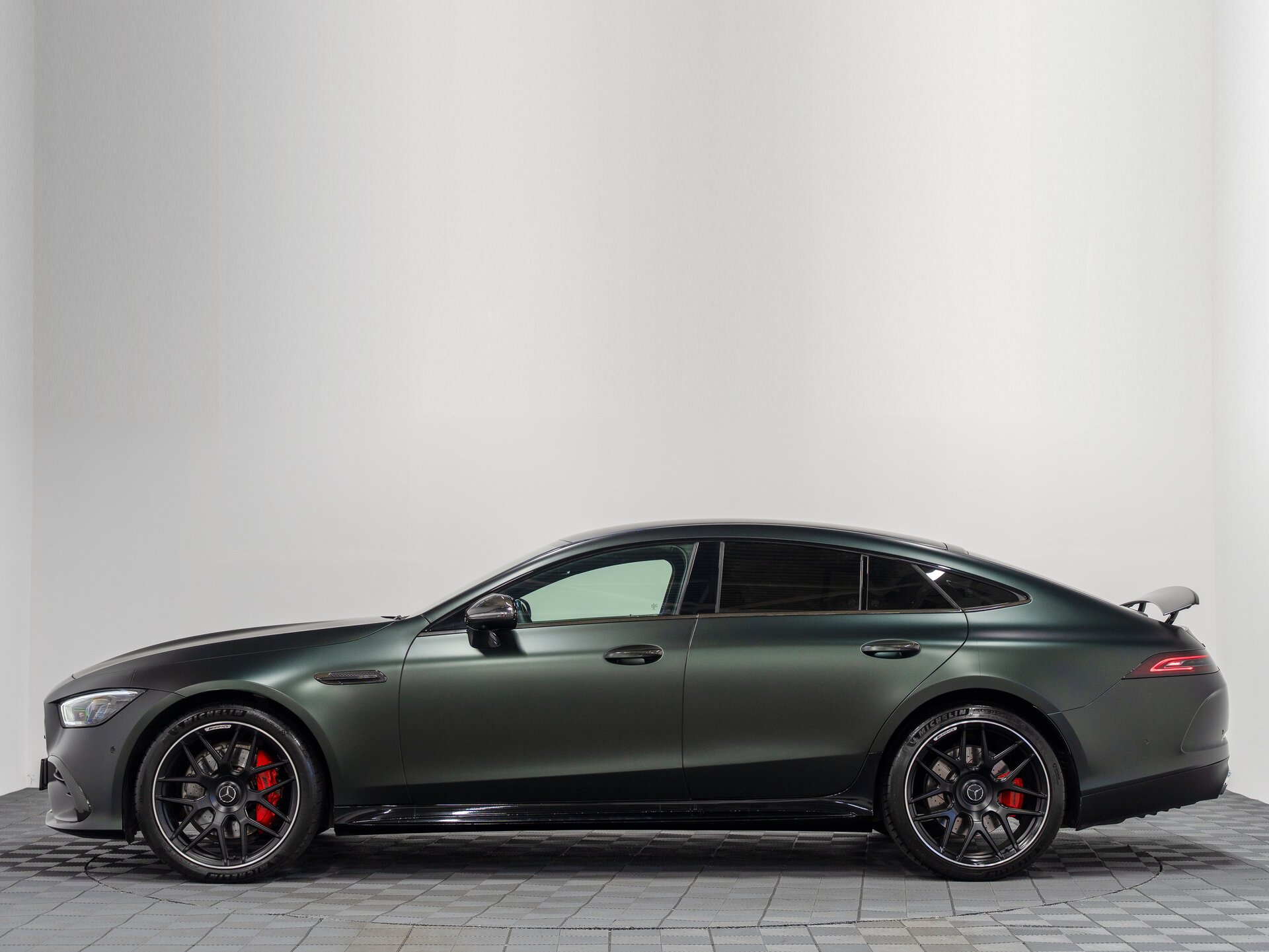 Автомобиль Mercedes-Benz AMG GT 4-Door Coupe 43 3.0 AT (367 л.с.) 4WD - 12