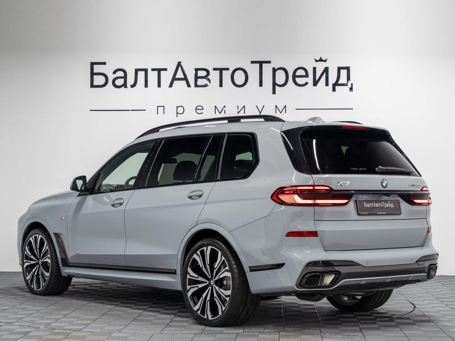 Автомобиль BMW X7 40d 3.0d AT (340 л.с.) 4WD - 11