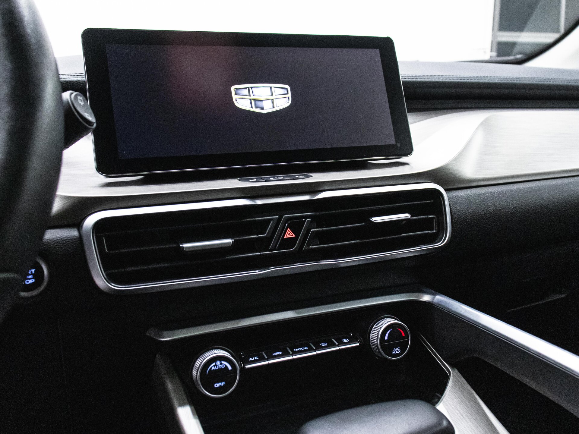Geely Coolray 2023 21