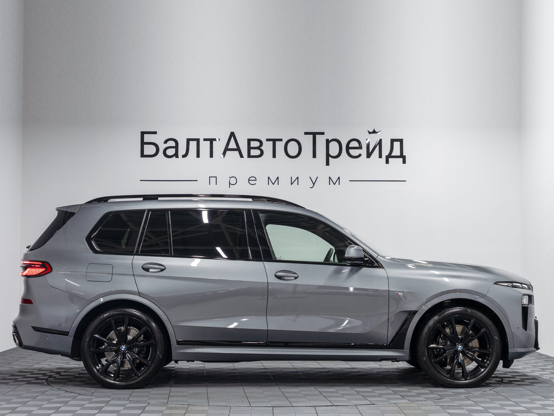 Автомобиль BMW X7 40d 3.0d AT (340 л.с.) 4WD - 6