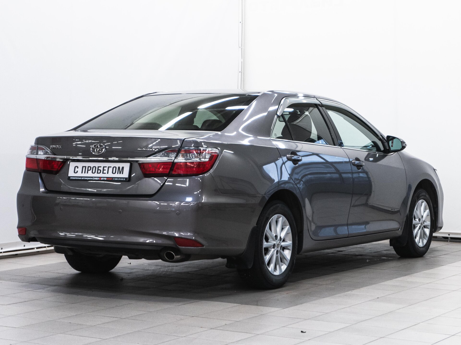 Toyota Camry 2015 4