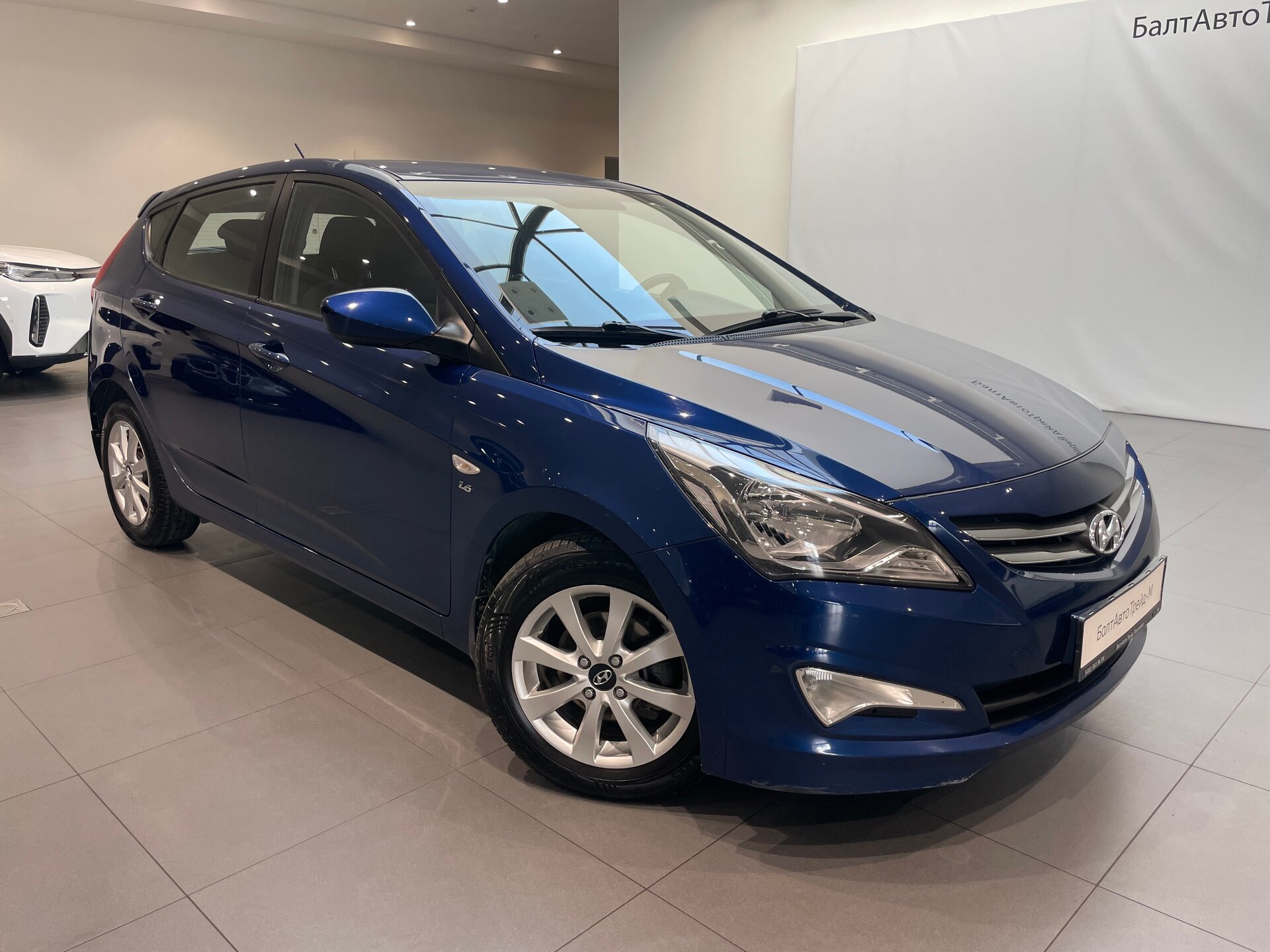 Автомобиль Hyundai Solaris 1.6 AT (123 л.с.) - 3