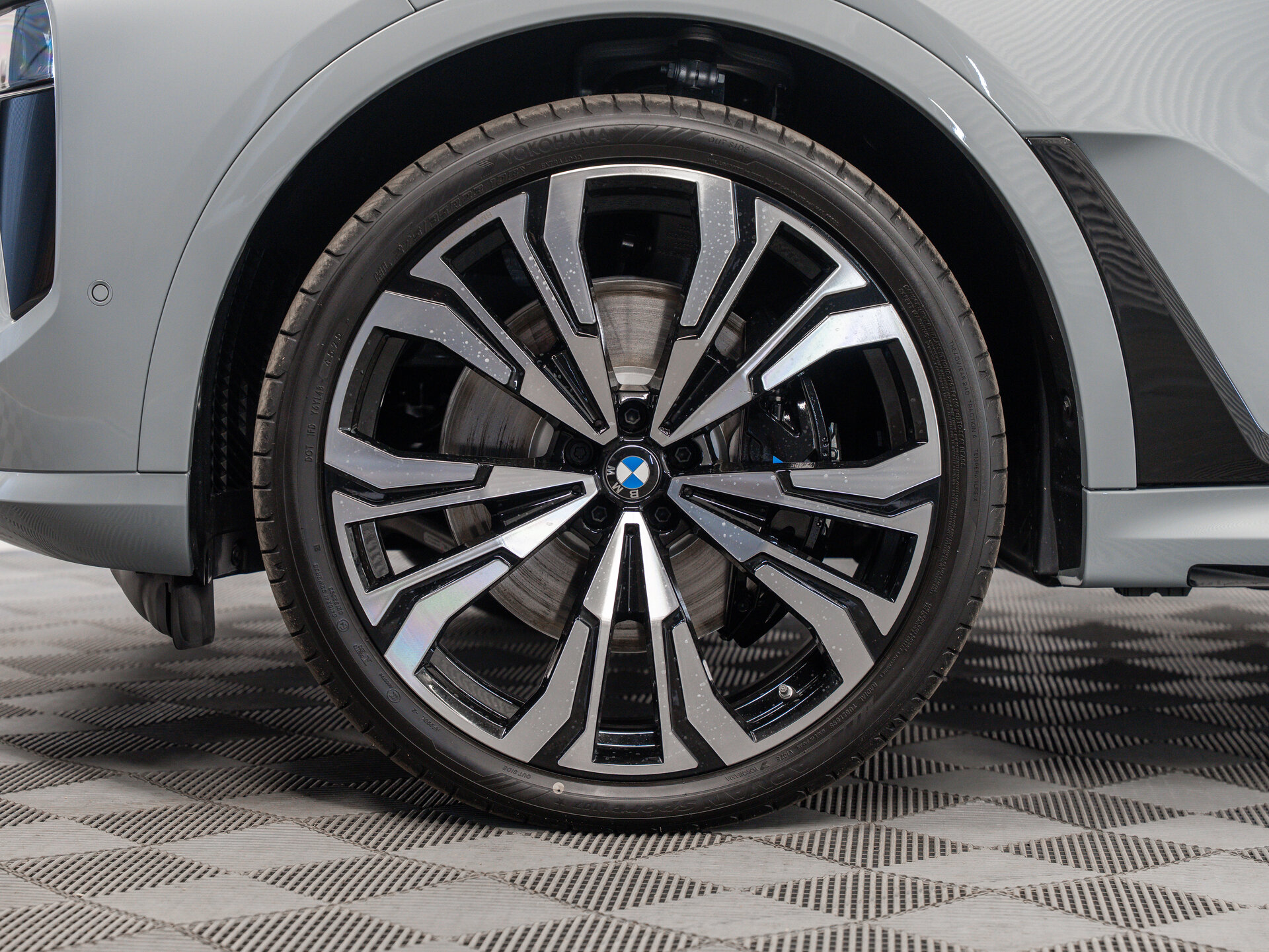 Автомобиль BMW X7 40d 3.0d AT (340 л.с.) 4WD - 11