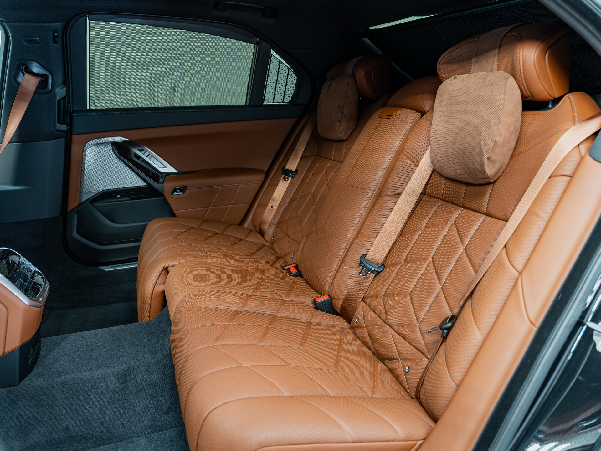 Автомобиль BMW 7 серии 740i xDrive 3.0 AT (380 л.с.) 4WD - 19