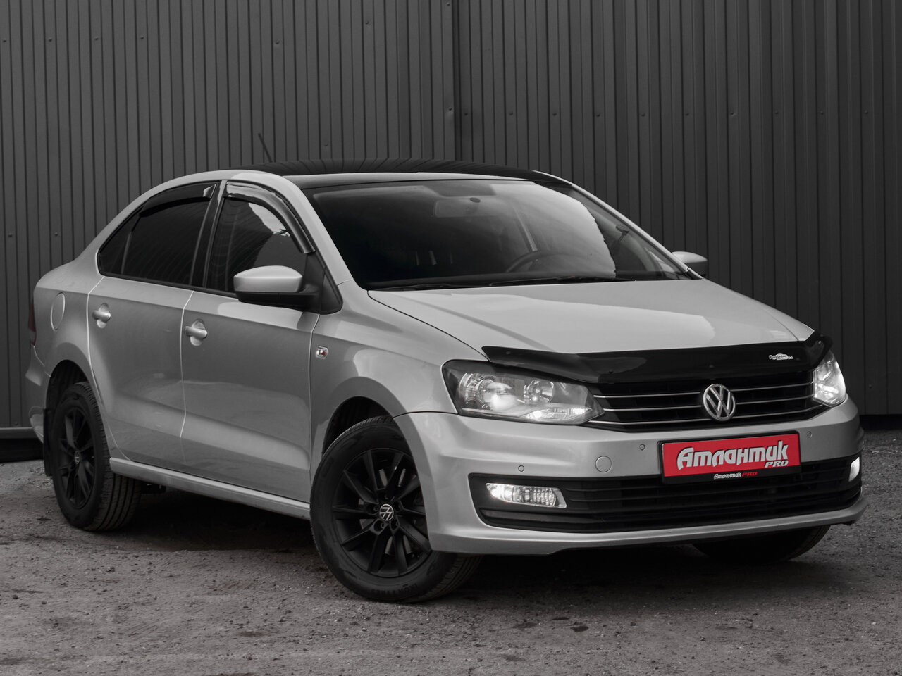 Купить Volkswagen Polo 1.6 AT (110 л.с.), 2016 в Екатеренбурге