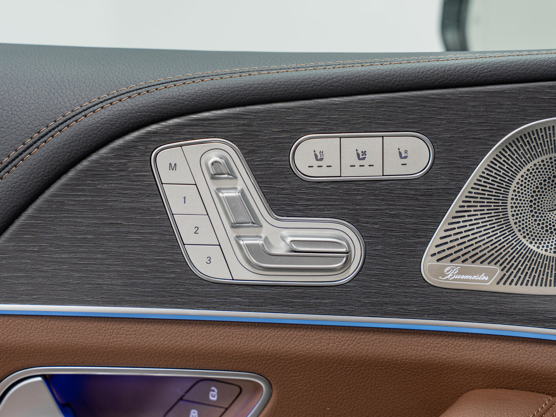 Автомобиль Mercedes-Benz GLE 300 d 2.0d AT (269 л.с.) 4WD - 16