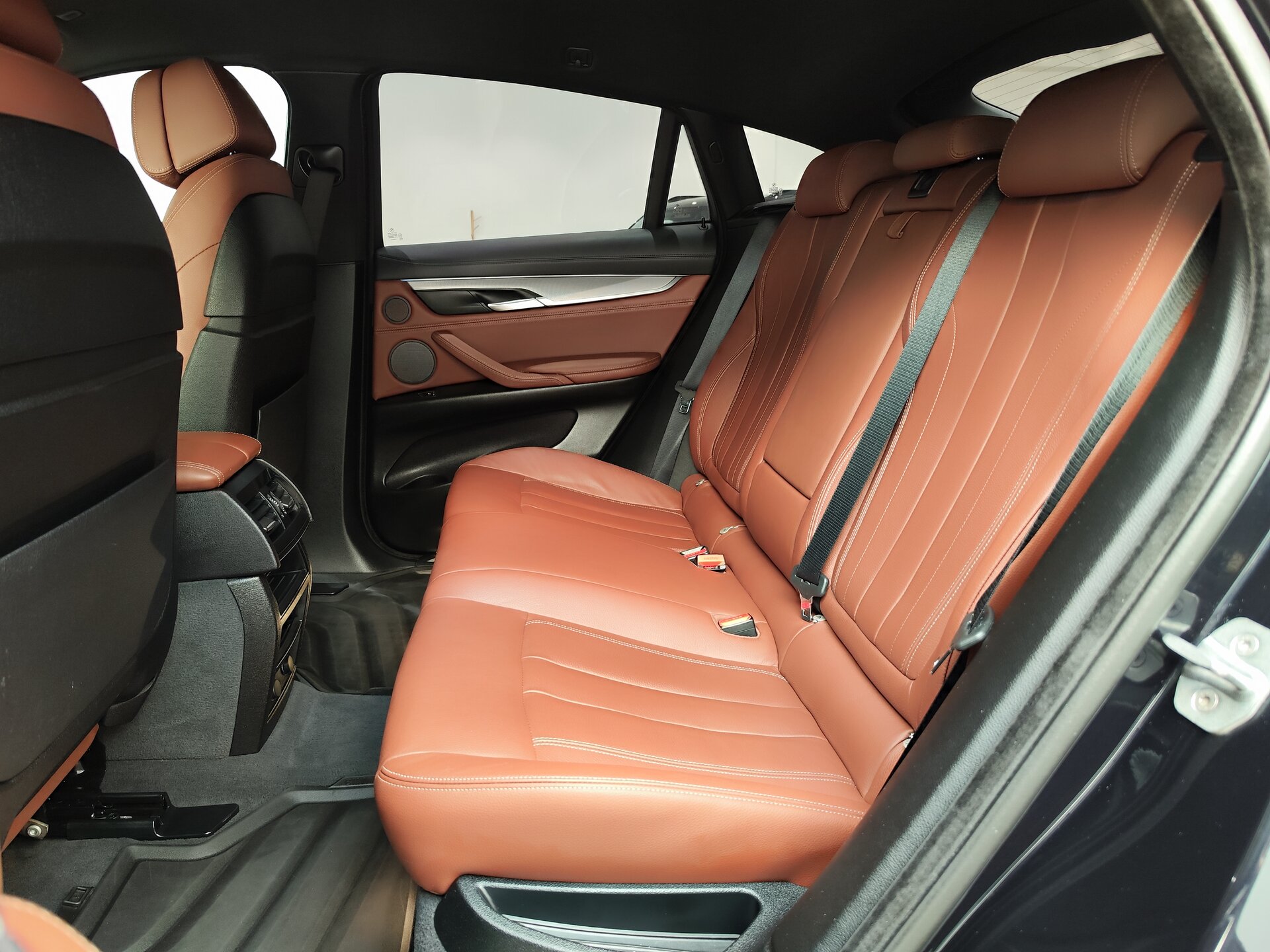 Автомобиль BMW X6 40d 3.0d AT (313 л.с.) 4WD - 9