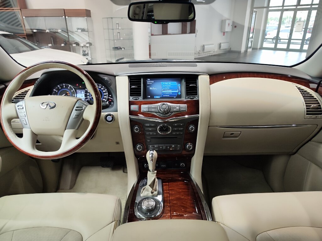 Автомобиль Infiniti QX80 5.6 AT (405 л.с.) 4WD - 20