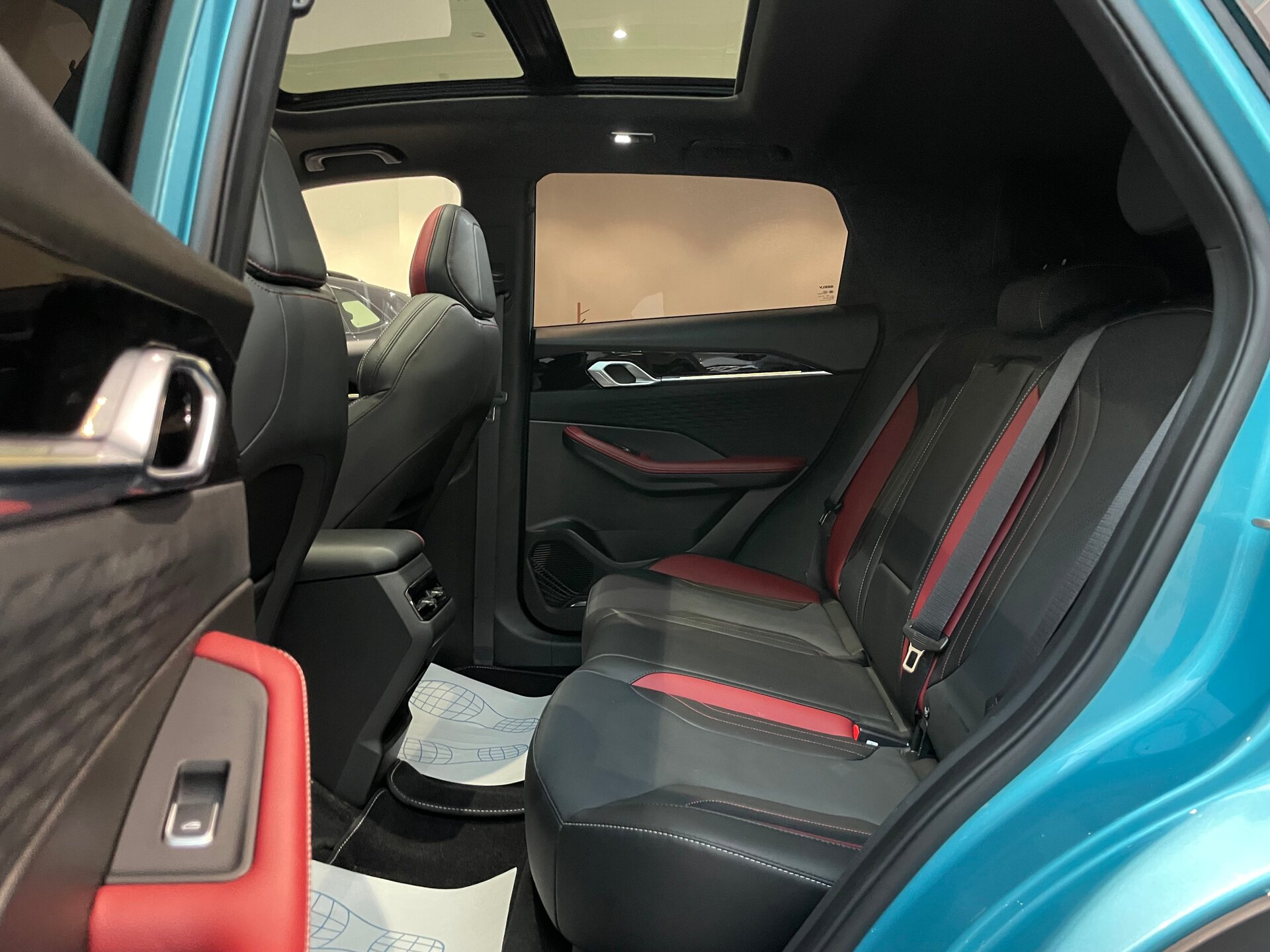 Автомобиль Geely Coolray 1.5 AMT (147 л.с.) - 9