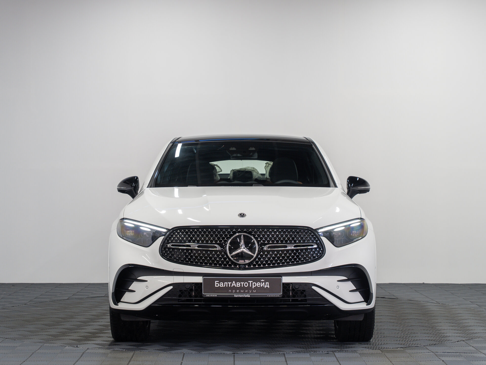 Автомобиль Mercedes-Benz GLC Coupe 300 2.0 AT (258 л.с.) 4WD - 5