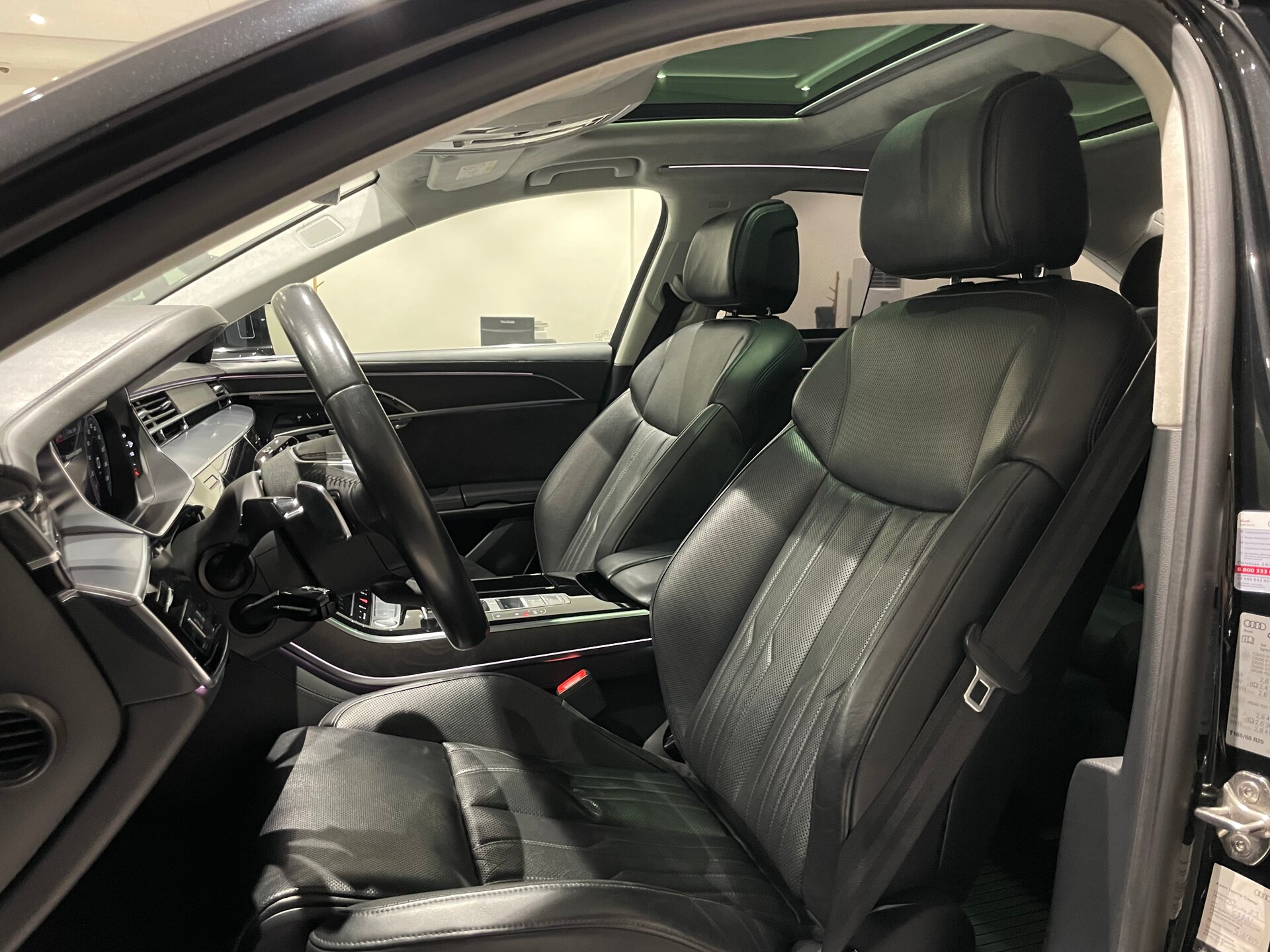 Автомобиль Audi A8 Long 55 TFSI 3.0 AT (340 л.с.) 4WD - 8