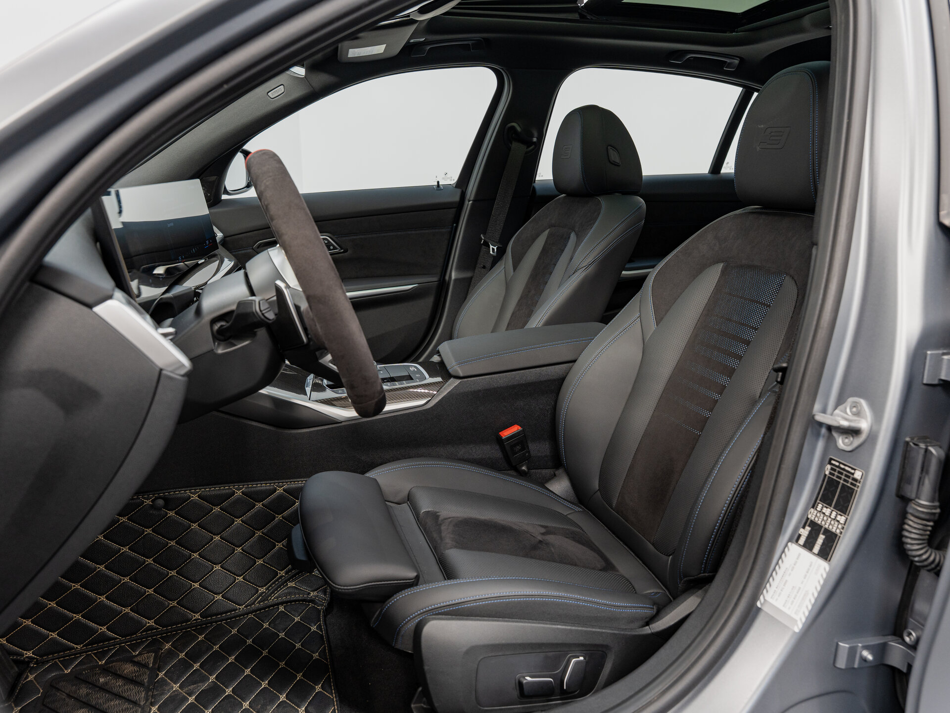 Автомобиль BMW 3 серии 330i 2.0 AT (245 л.с.) - 20