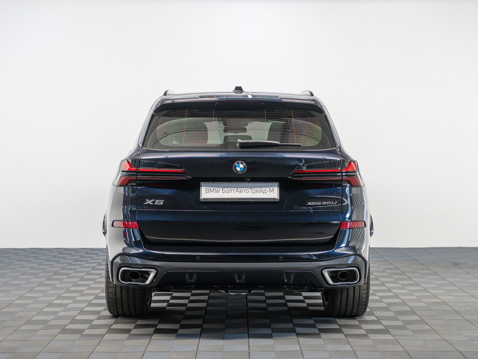 Автомобиль BMW X5 30Li 2.0 AT (258 л.с.) 4WD - 6