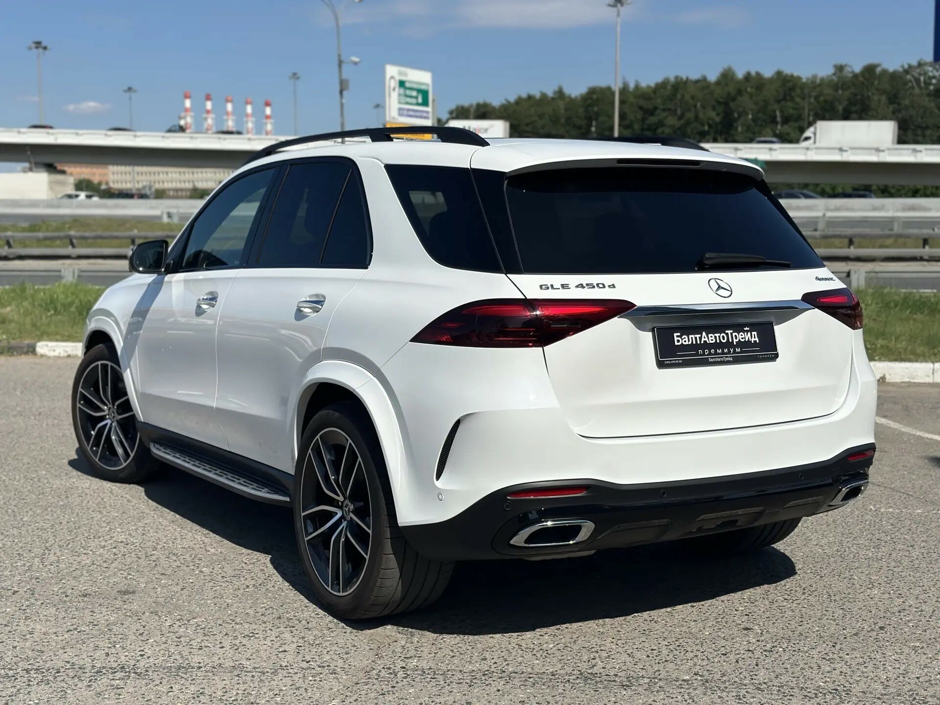Автомобиль Mercedes-Benz GLE 450 d 3.0d AT (367 л.с.) 4WD - 4