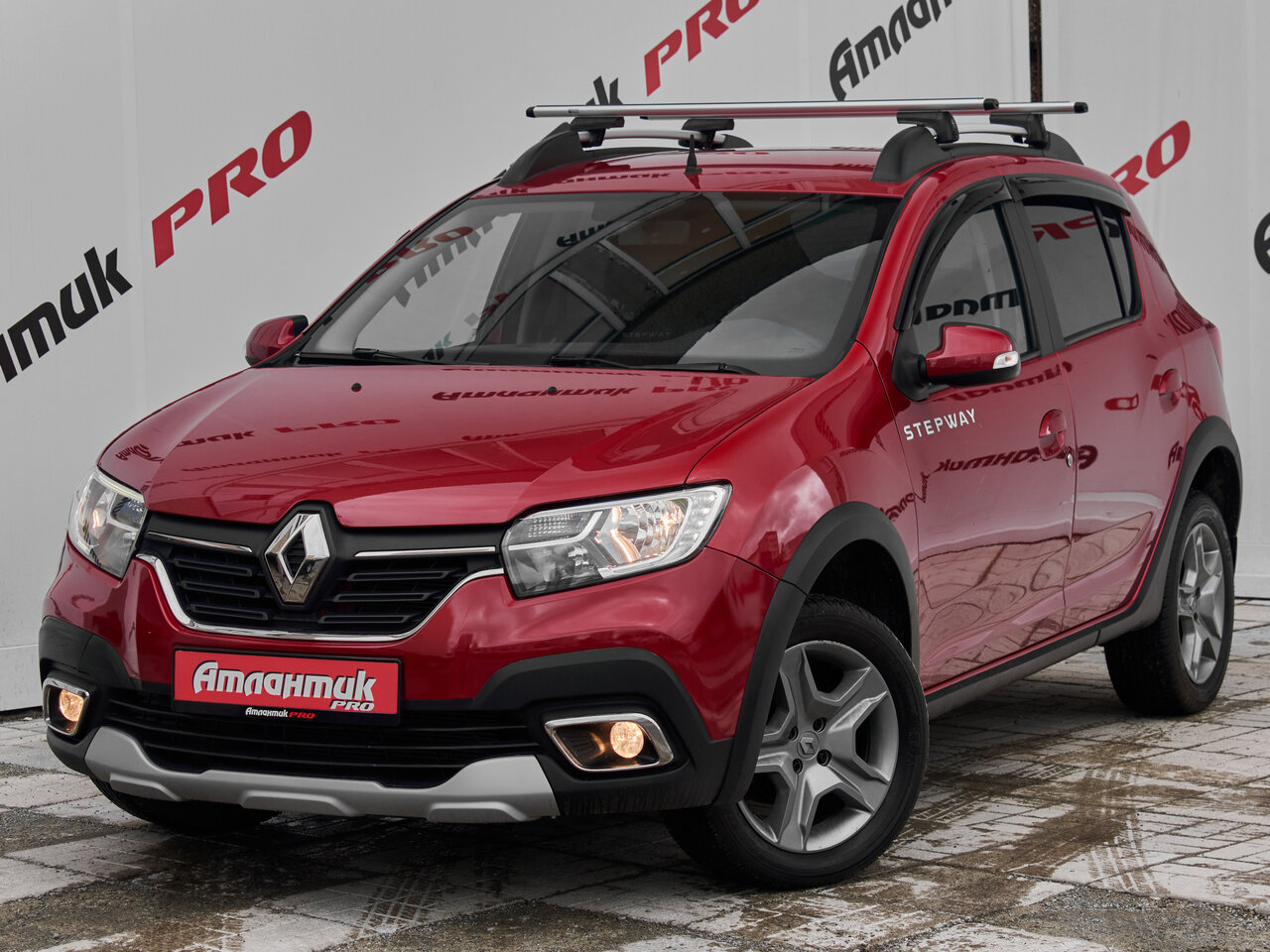 Купить Renault Sandero Stepway 1.6 AT (102 л.с.), 2019 в Екатеренбурге