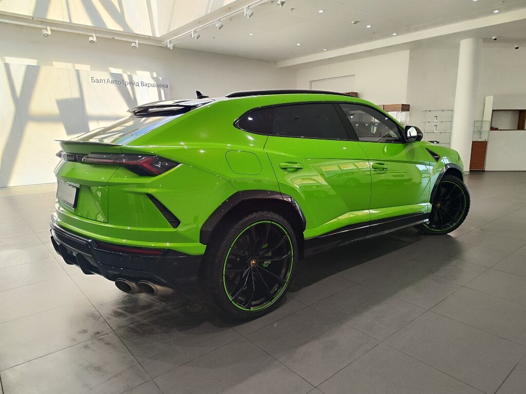 Автомобиль Lamborghini Urus 4.0 AT (650 л.с.) 4WD - 4