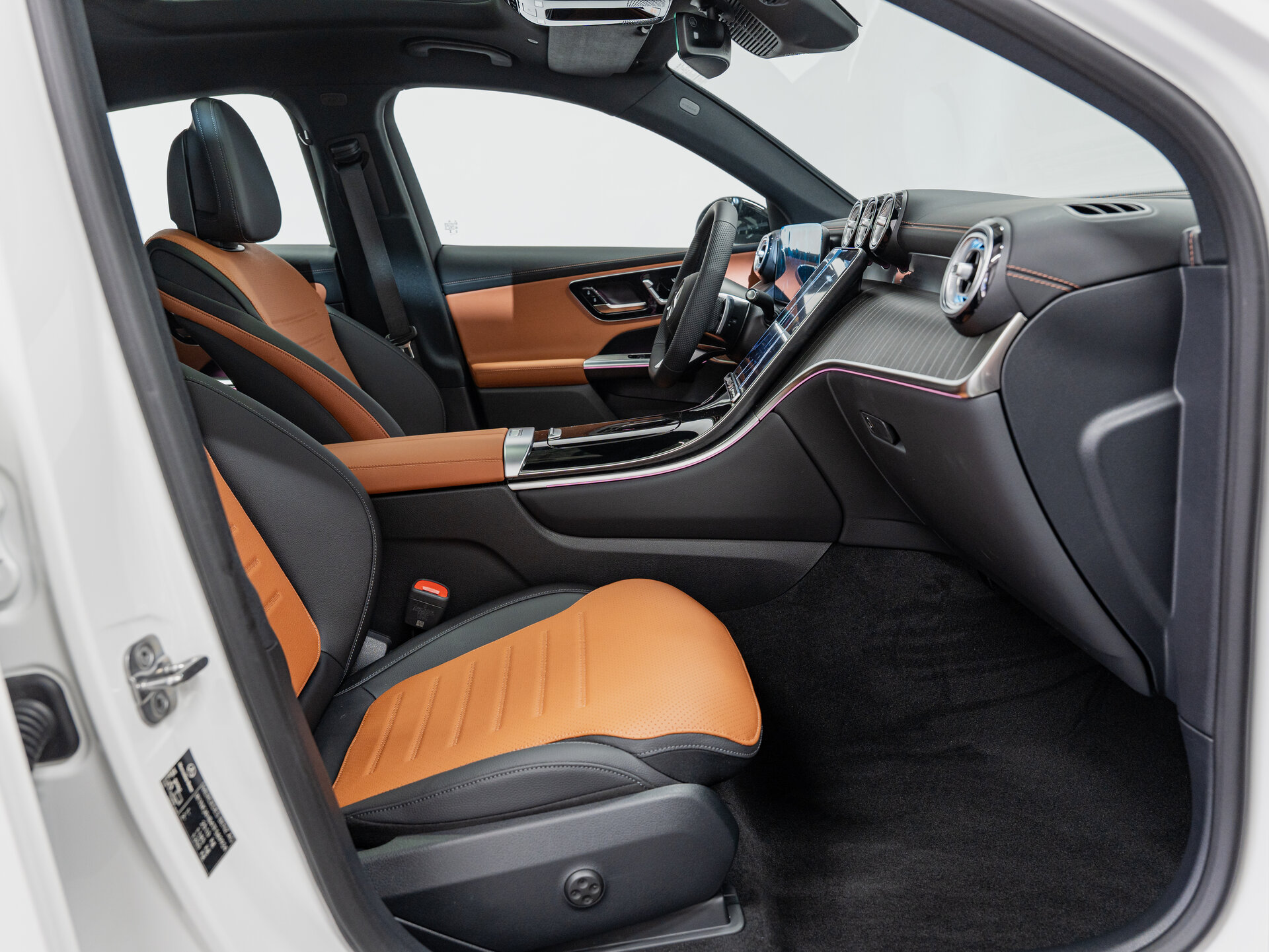 Автомобиль Mercedes-Benz GLC Coupe 300 2.0 AT (258 л.с.) 4WD - 14