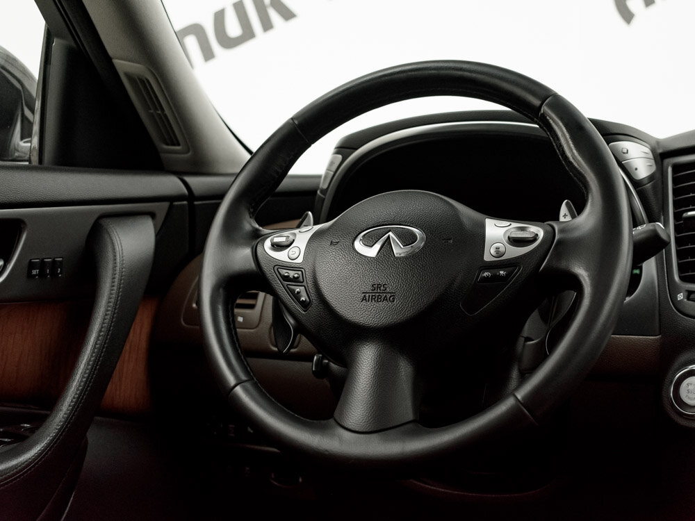 Купить Infiniti FX FX30d 3.0d AT (238 л.с.) 4WD, 2012 в Екатеренбурге