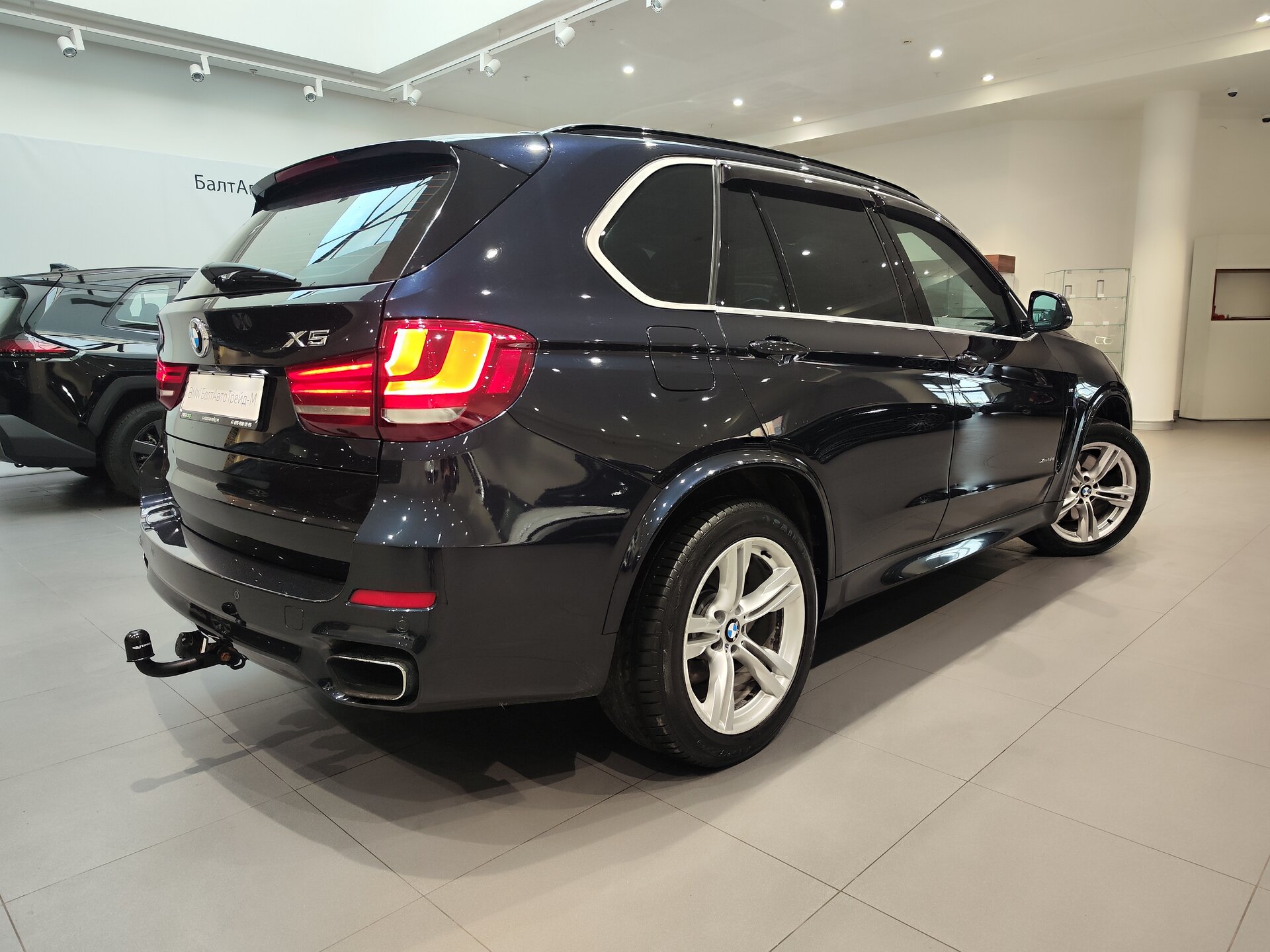 Автомобиль BMW X5 50i 4.4 AT (450 л.с.) 4WD - 6