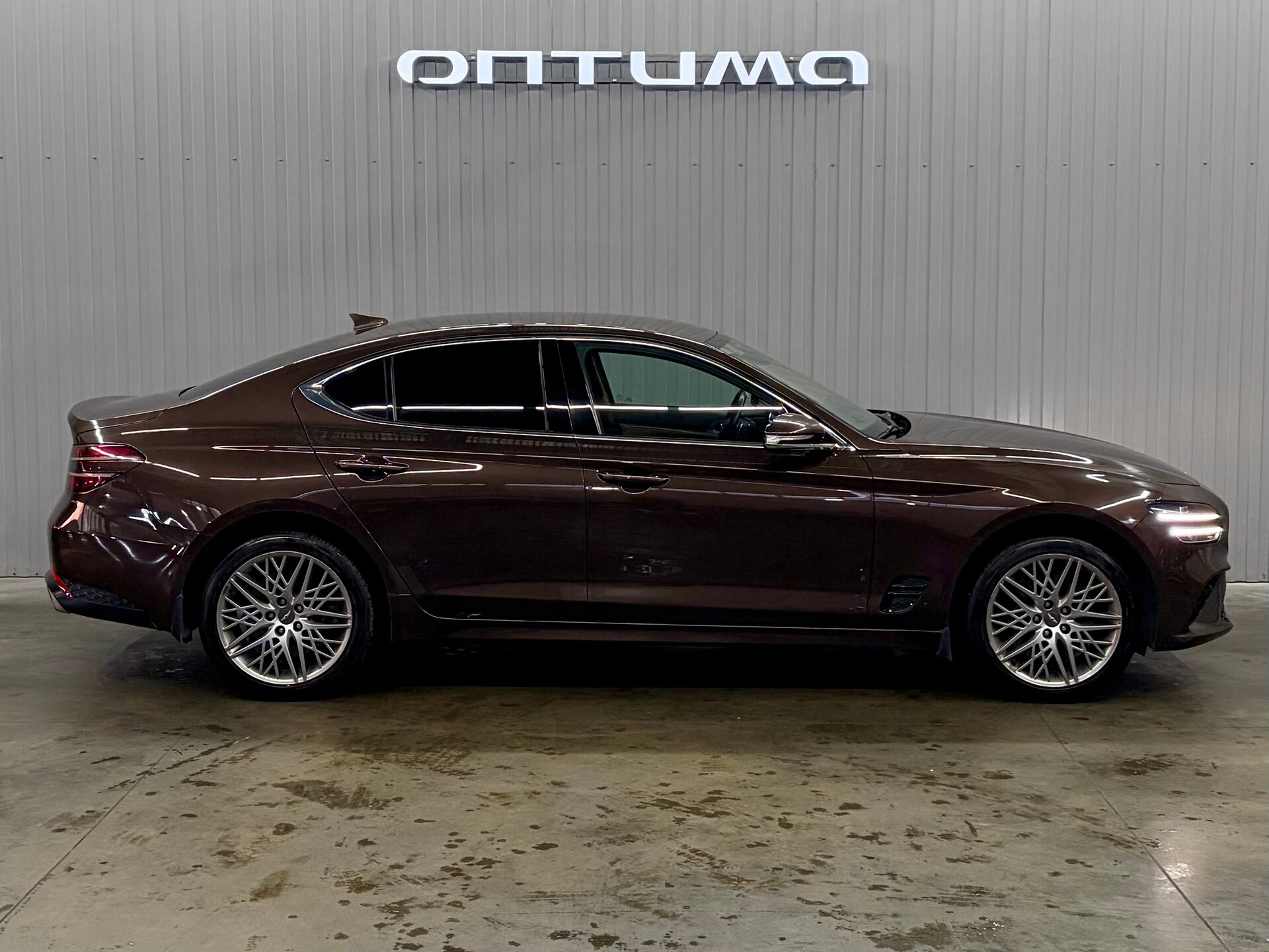 Genesis G70 