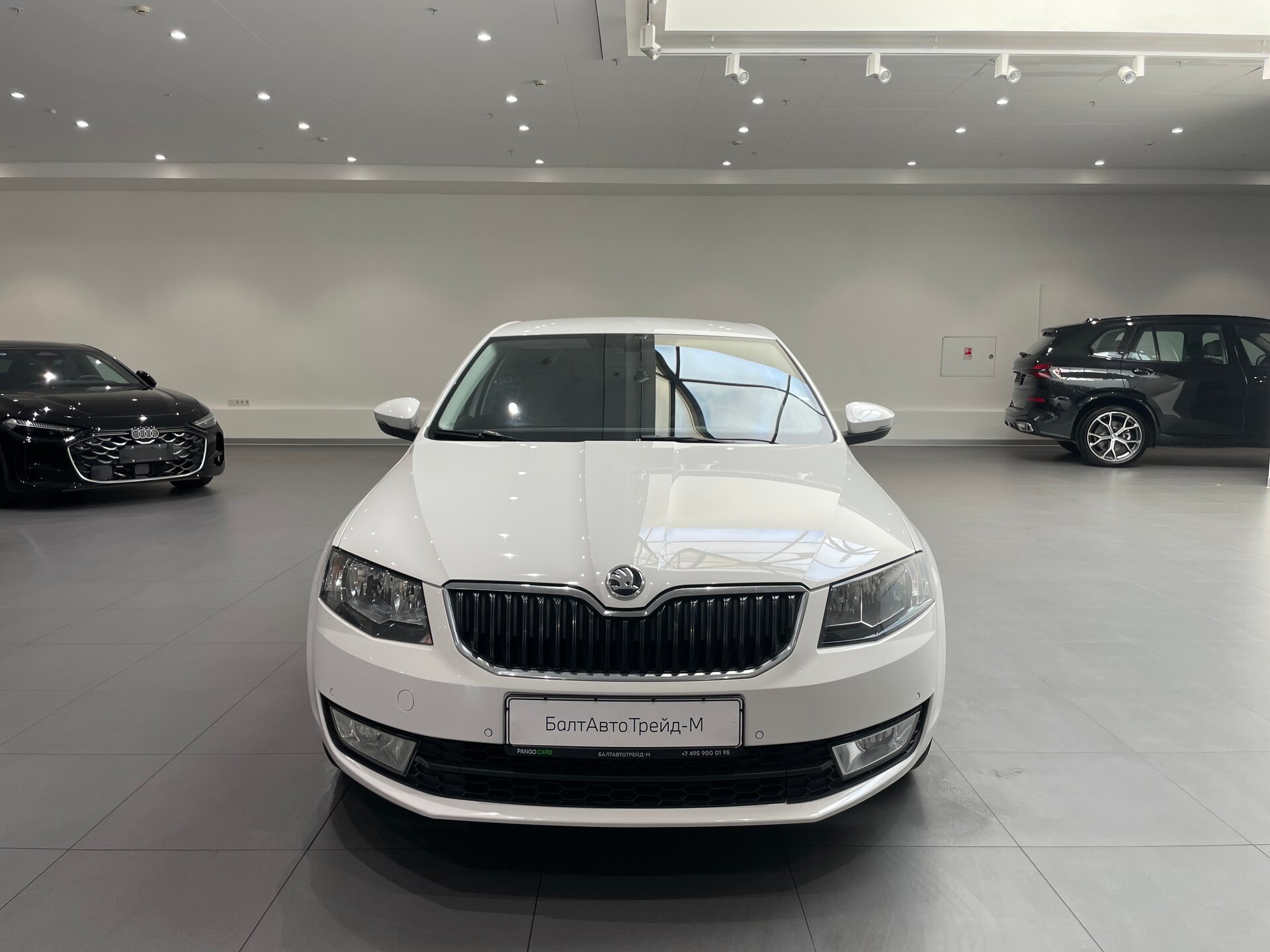 Автомобиль Skoda Octavia 1.6 MT (110 л.с.) - 2