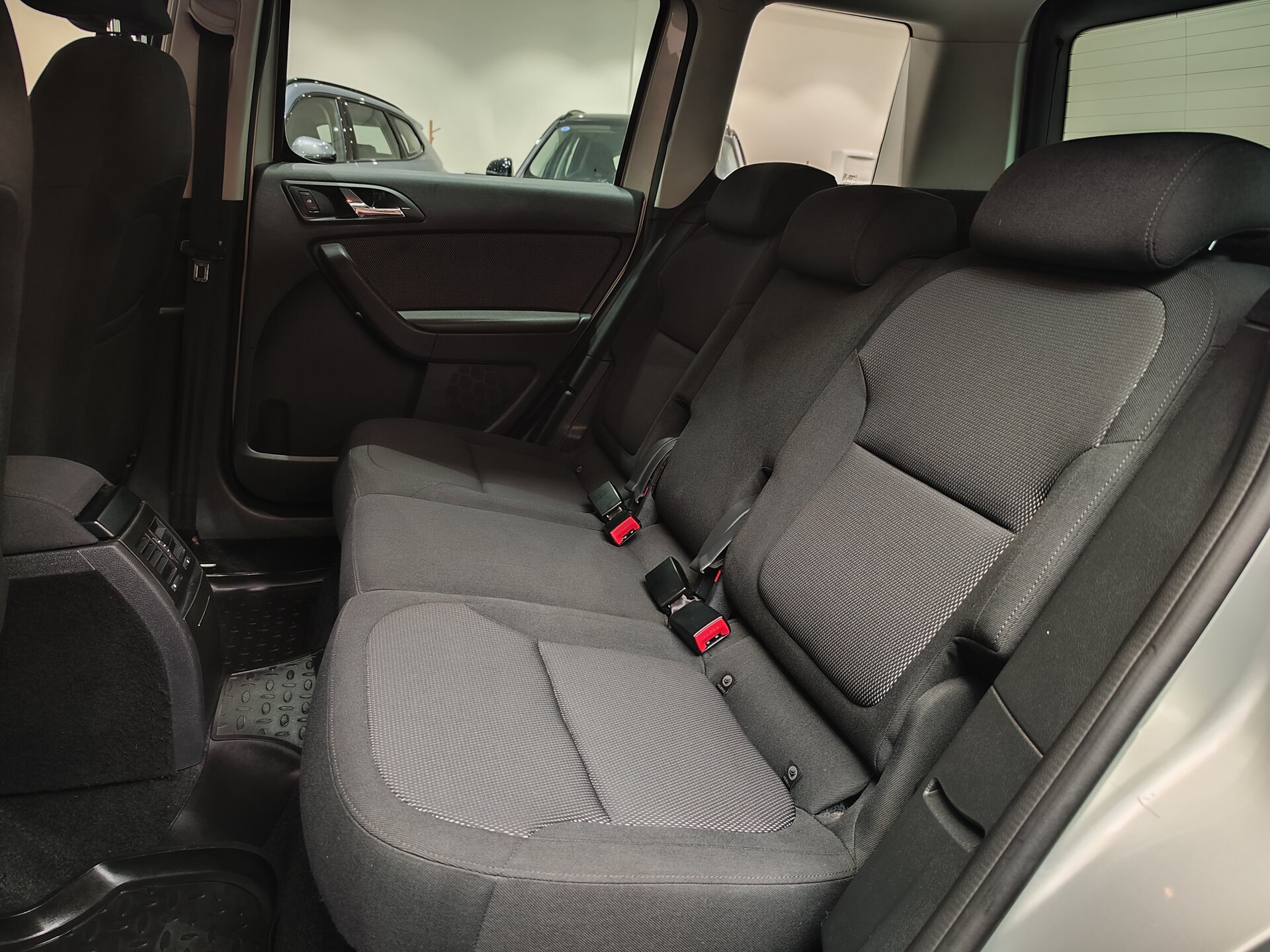 Автомобиль Skoda Yeti 1.4 AMT (122 л.с.) - 9