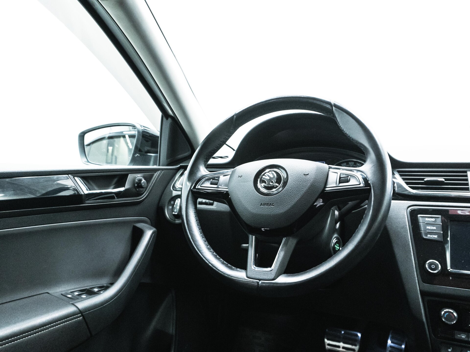 Skoda Rapid 2019 12