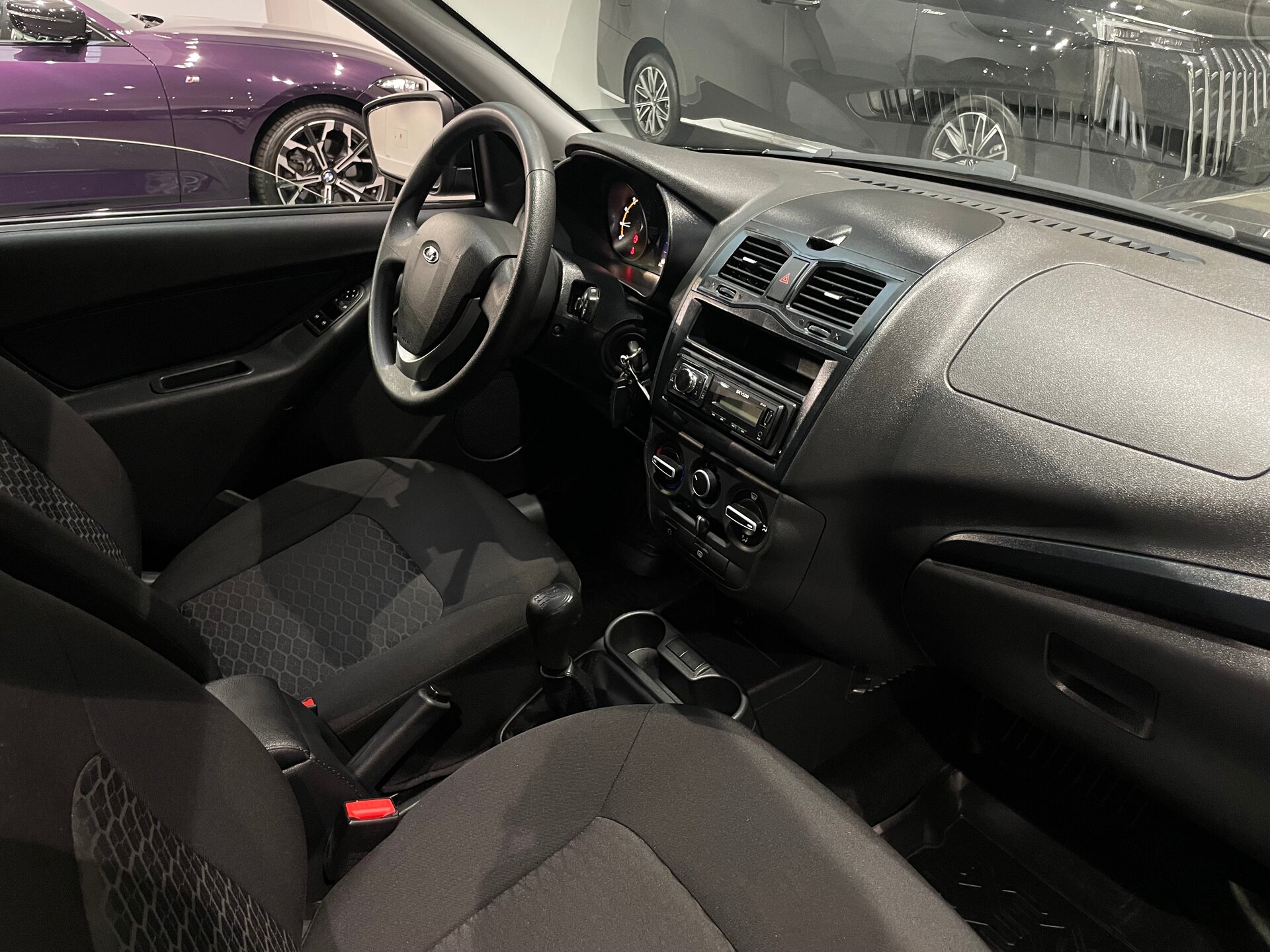 Автомобиль Lada (ВАЗ) Granta 1.6 MT (90 л.с.) - 11