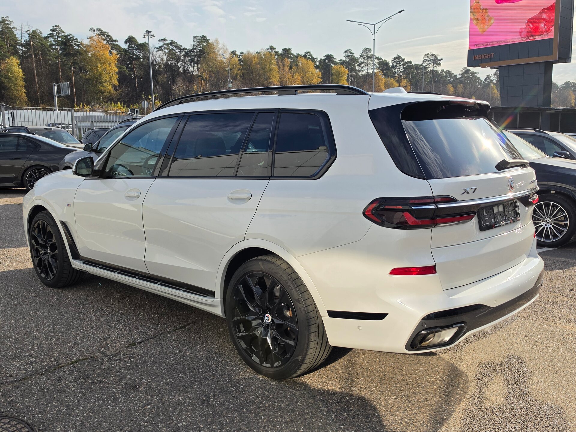 Автомобиль BMW X7 40d 3.0d AT (340 л.с.) 4WD - 5