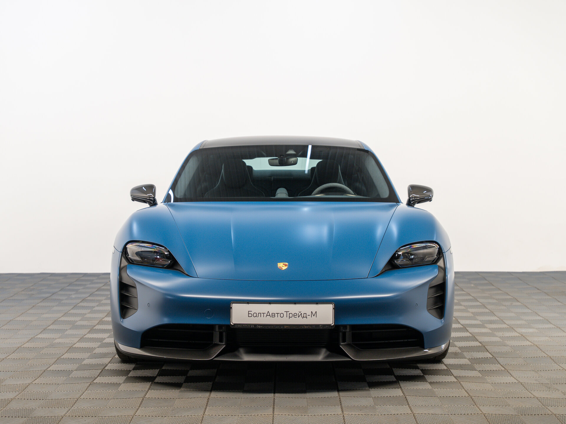 Автомобиль Porsche Taycan Turbo Electro AT (500 кВт) 4WD - 2