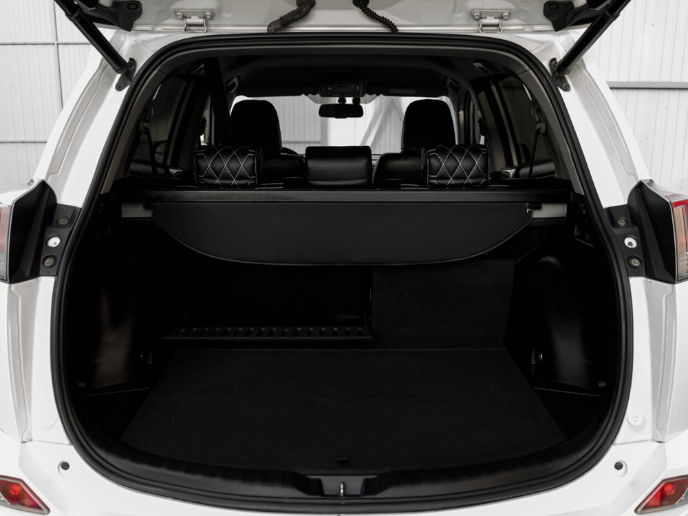 Купить Toyota RAV4 2.0 CVT (146 л.с.) 4WD, 2016 в Екатеренбурге