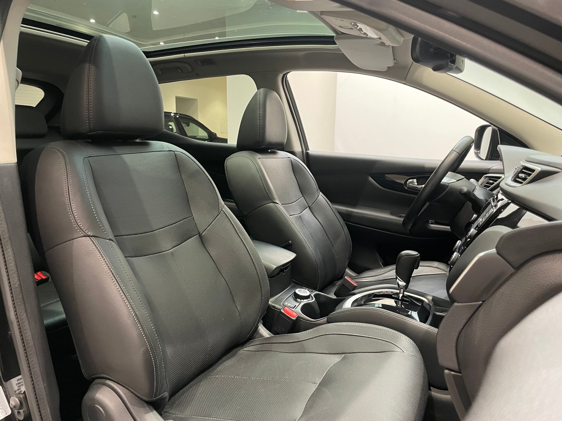 Автомобиль Nissan Qashqai 2.0 CVT (144 л.с.) 4WD - 12