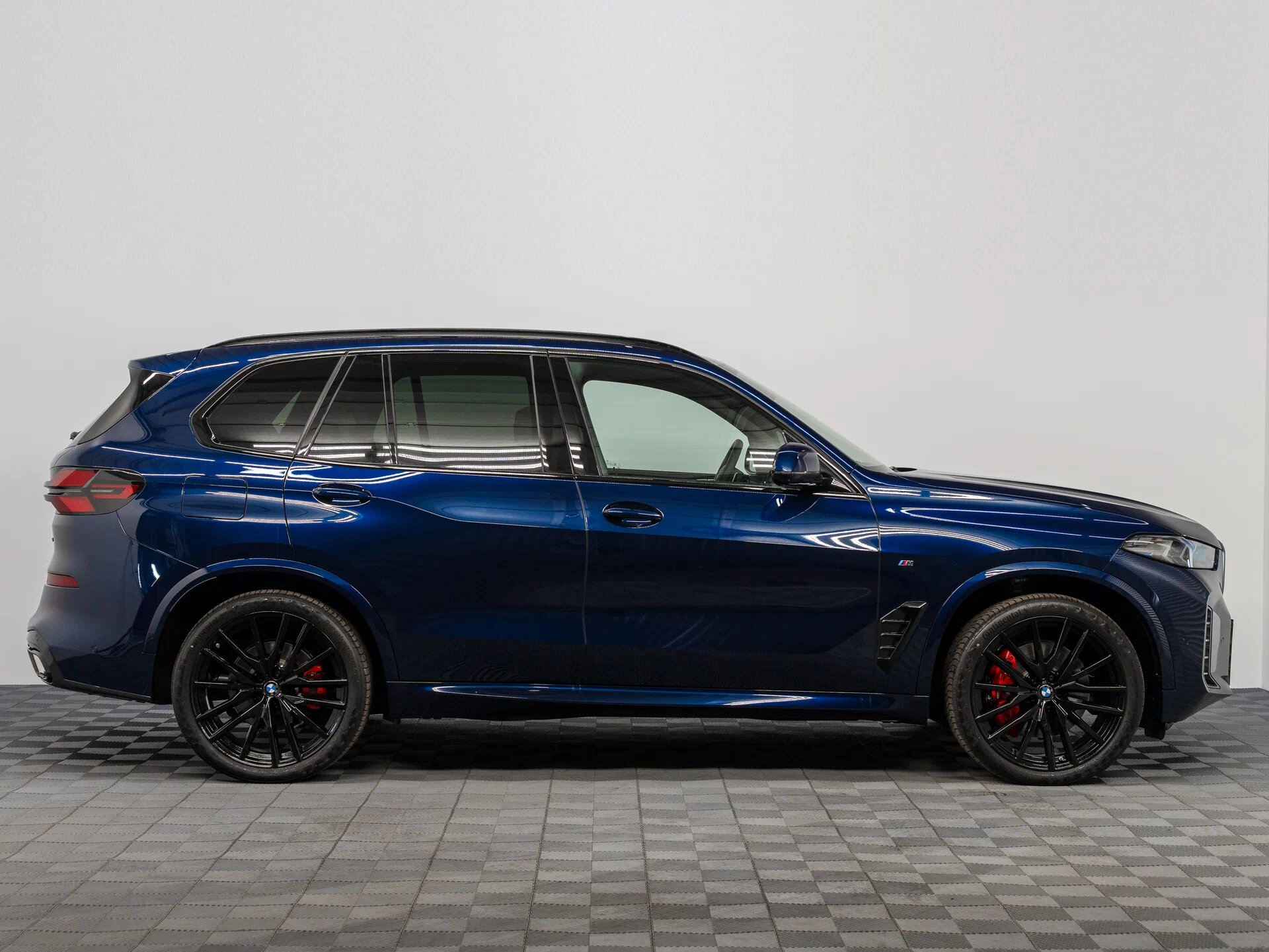 Автомобиль BMW X5 40i 3.0 AT (381 л.с.) 4WD - 4