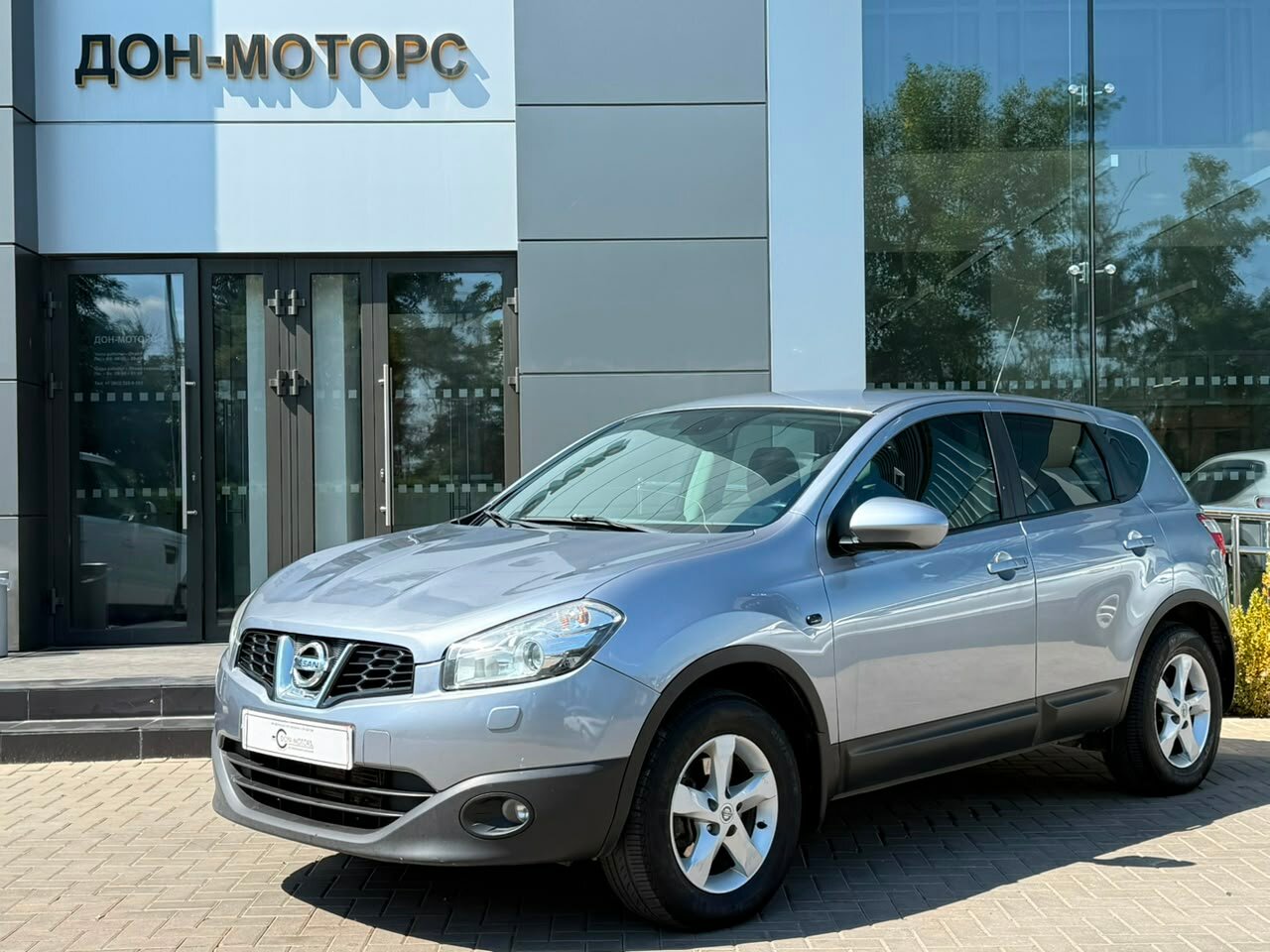 Nissan Qashqai 2.0 CVT (141 л.с.) 2011