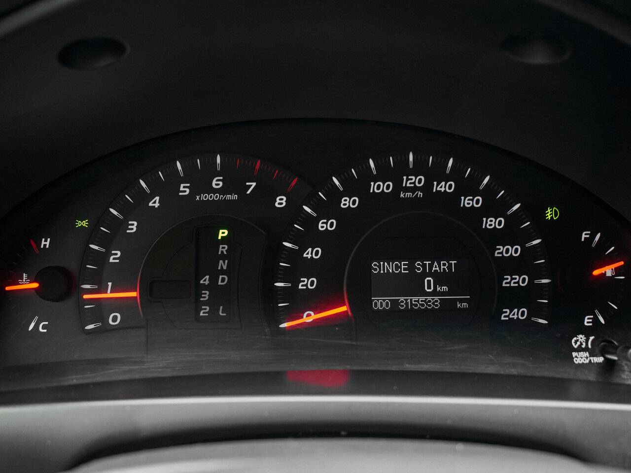 Купить Toyota Camry 2.4 AT (167 л.с.), 2006 в Екатеренбурге