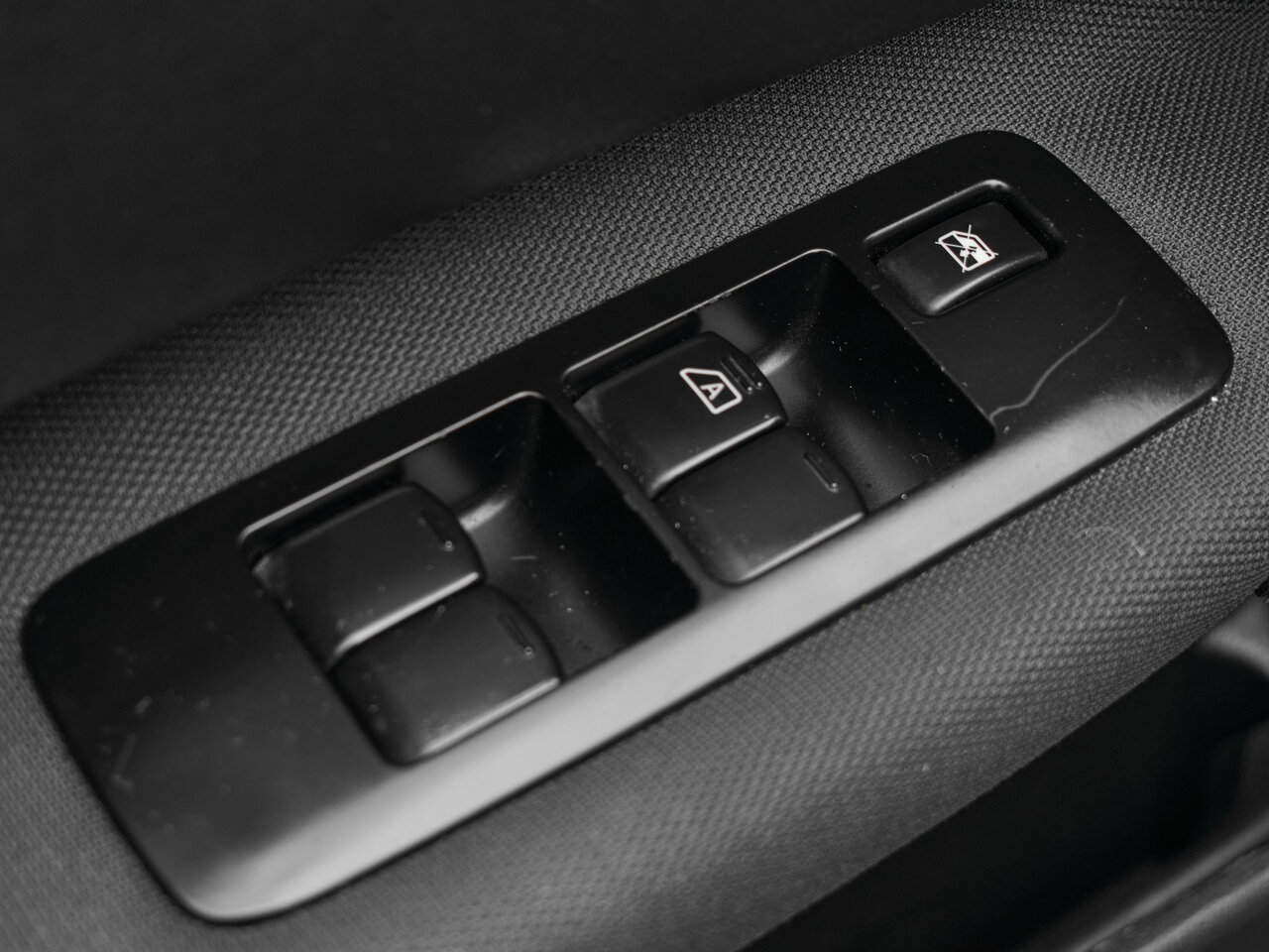Купить Nissan Qashqai 1.6 CVT (117 л.с.), 2013 в Екатеренбурге