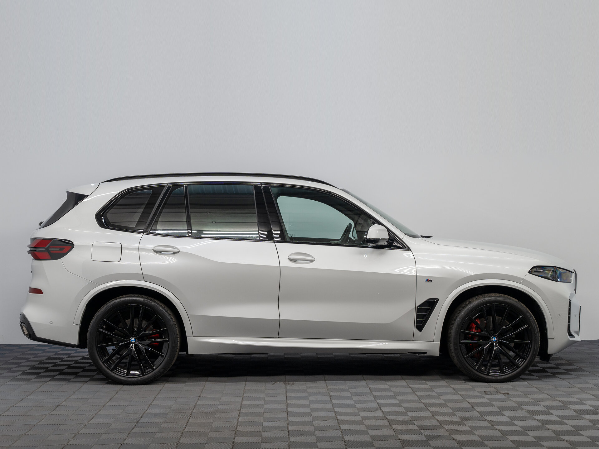 Автомобиль BMW X5 40d 3.0d AT (352 л.с.) 4WD - 4