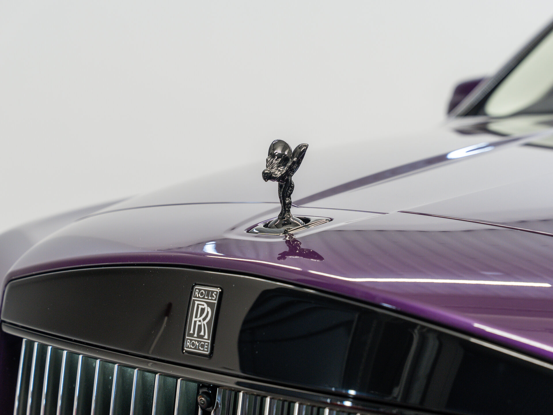 Автомобиль Rolls-Royce Cullinan Black Badge 6.8 AT (600 л.с.) 4WD - 11