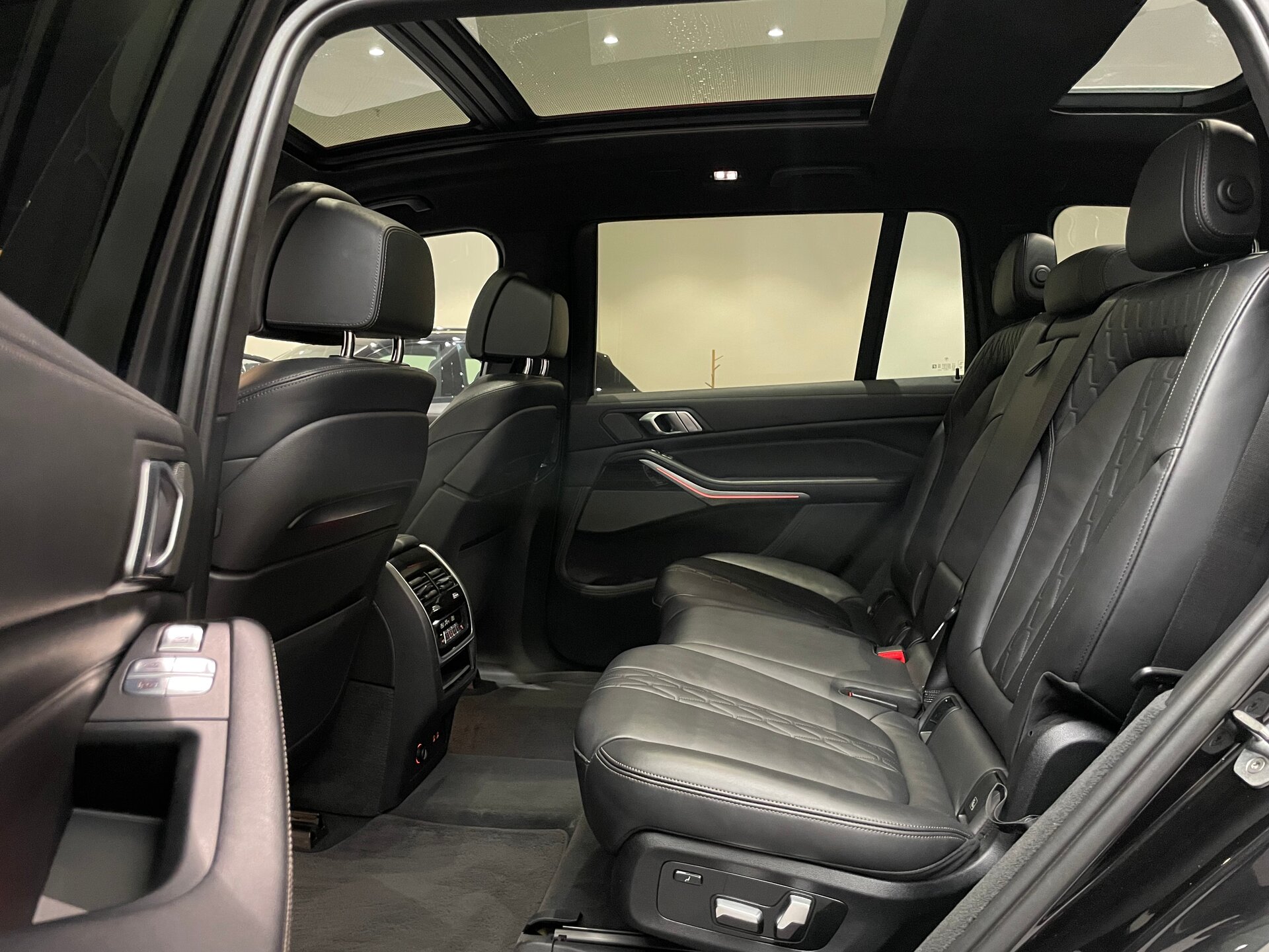 Автомобиль BMW X7 M50d 3.0d AT (400 л.с.) 4WD - 9