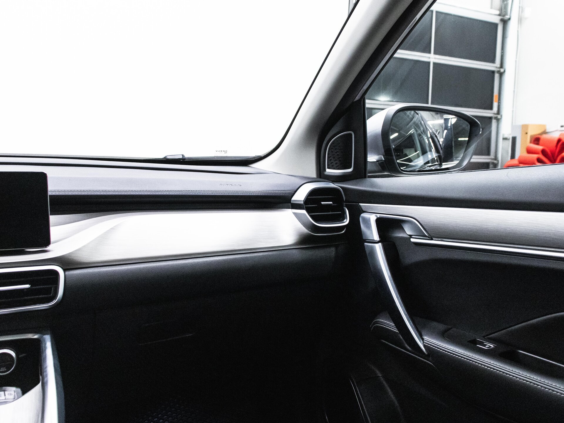 Geely Coolray 2023 14