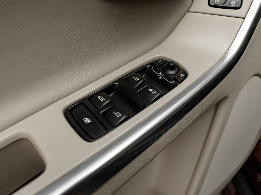 Купить Volvo XC60 2.4d AT (181 л.с.) 4WD, 2014 в Екатеренбурге