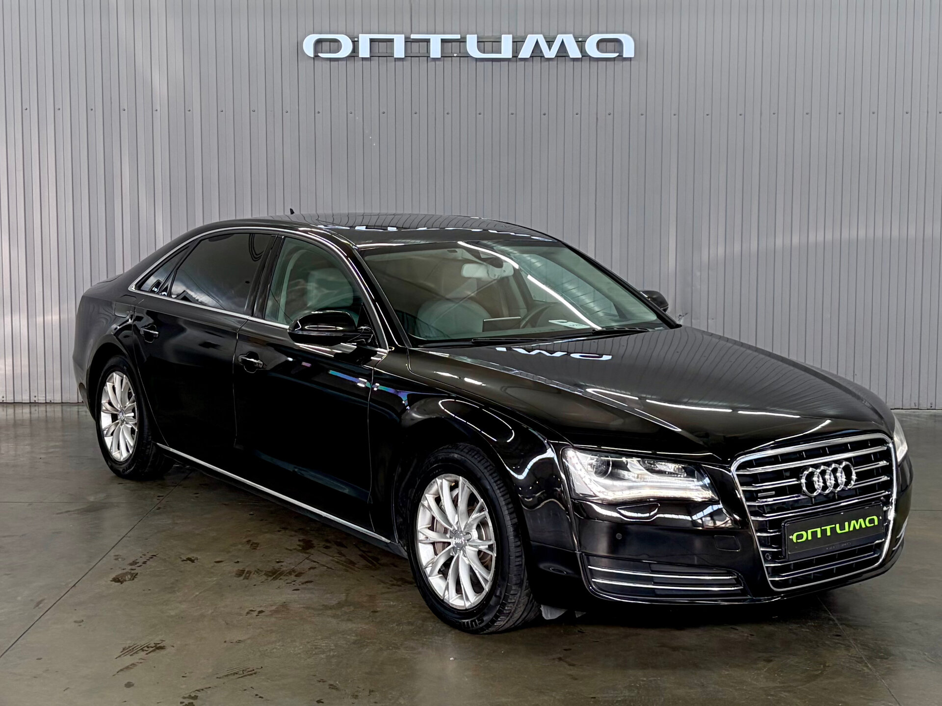 Audi A8 