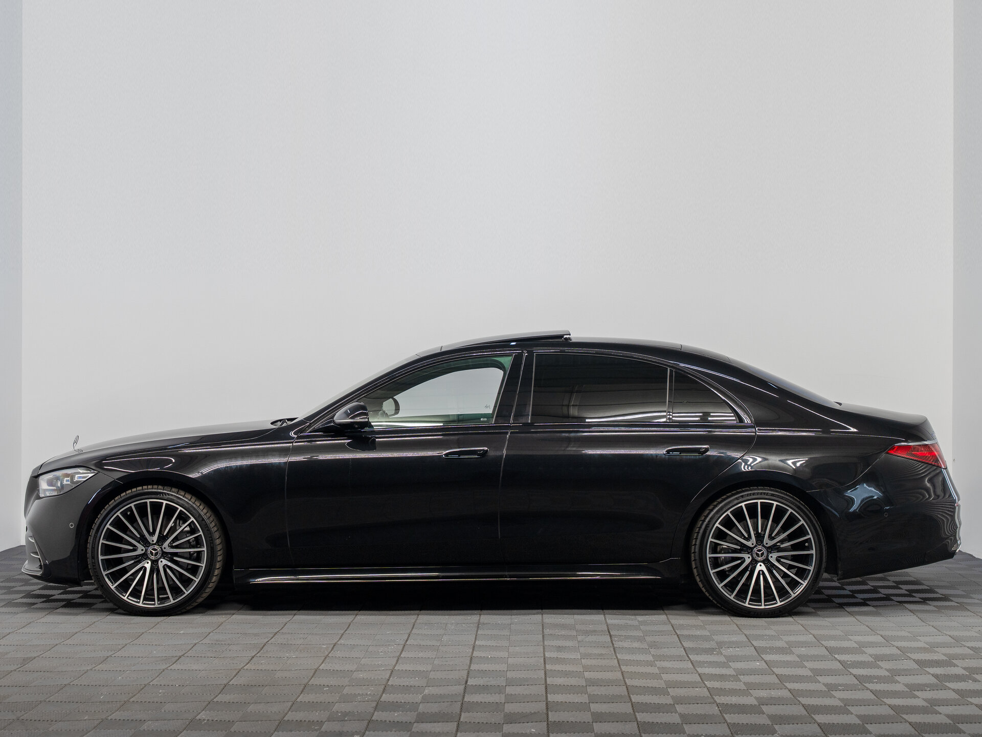 Автомобиль Mercedes-Benz S-Класс 580 Long 4MATIC 4.0 AT (503 л.с.) 4WD - 8