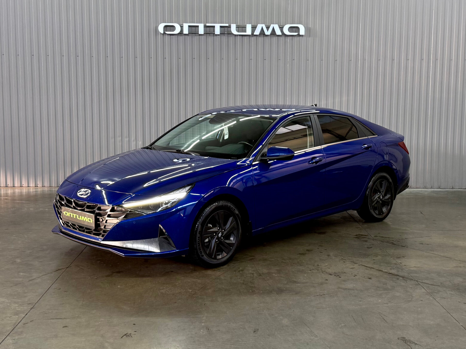 Hyundai Elantra 