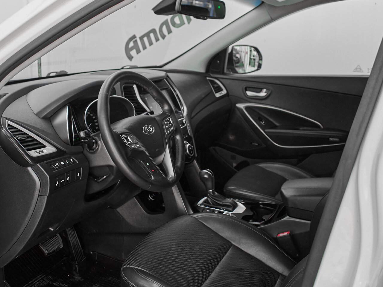 Купить Hyundai Santa Fe 2.4 AT (171 л.с.) 4WD, 2017 в Екатеренбурге